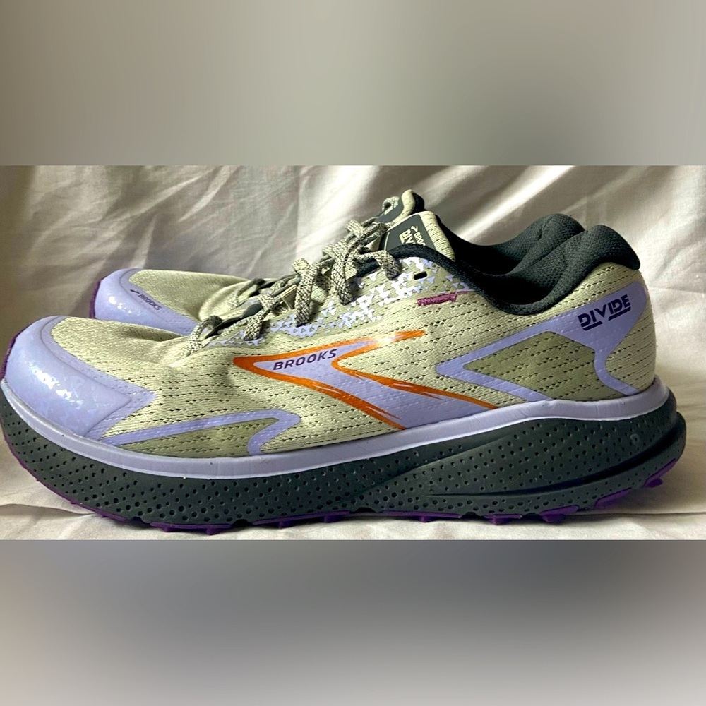 Brooks Divide 5 Mercury Ebony Sweet Lavender Women’s Sz 9.5